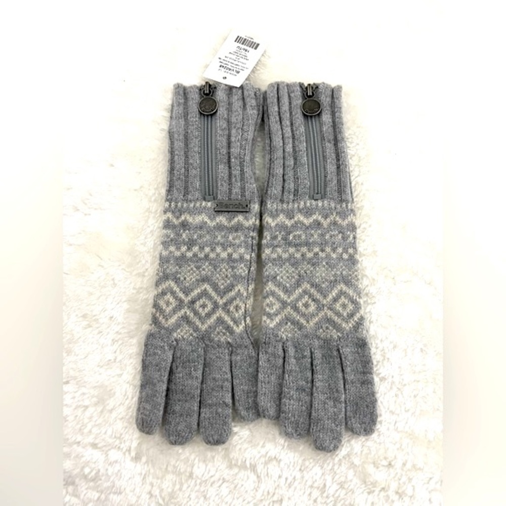 BNWT Bench Women’s Winter Gloves